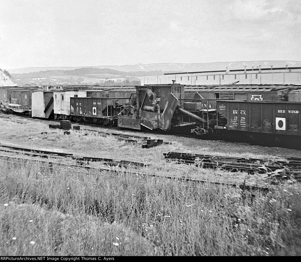 PRR Eastbound Classification Yard, 1960